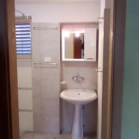 Apartment Apartment Valun 386A Valun