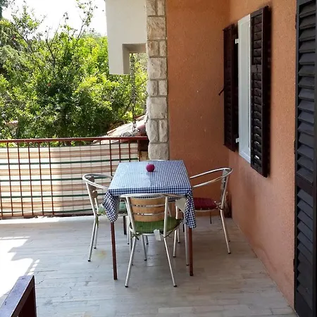 Apartment Apartment Valun 386A *